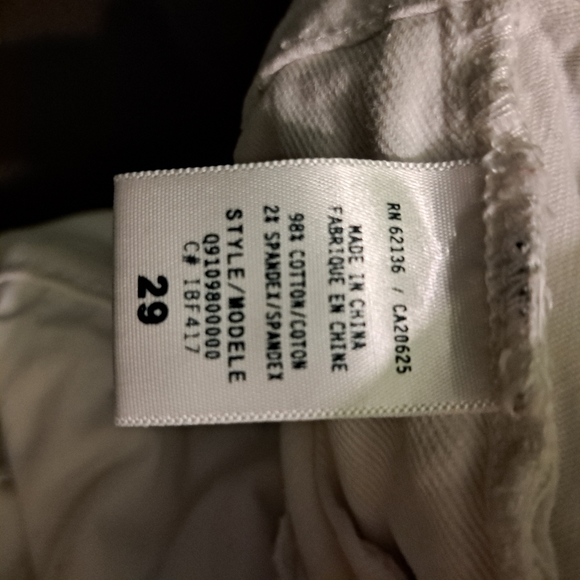 Guess Women's Jeans - Picture 16 of 16